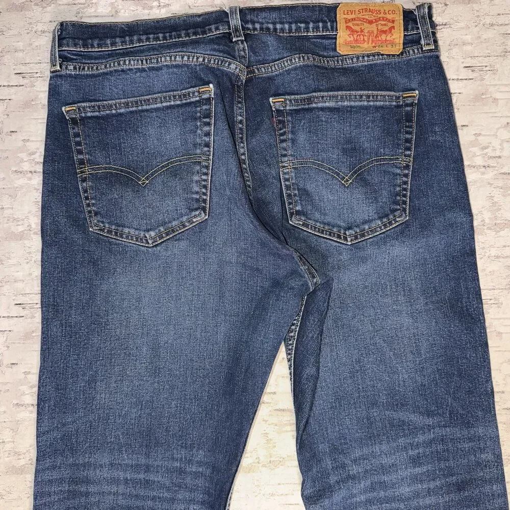 Levis 505 Mens Size 36x34 (msrs 36x32.5) Relaxed Straight Stretch Jeans